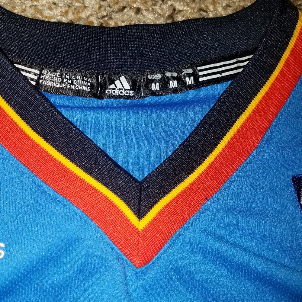Oklahoma City Thunder Jersey - Picture 2 of 3